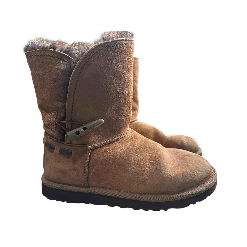 Ugg Meadow Chestnut Suede Women's Short Fur Winter Boots - Size US 7 -